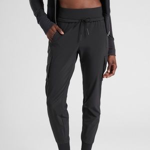 Athleta Sutton Jogger - NWT